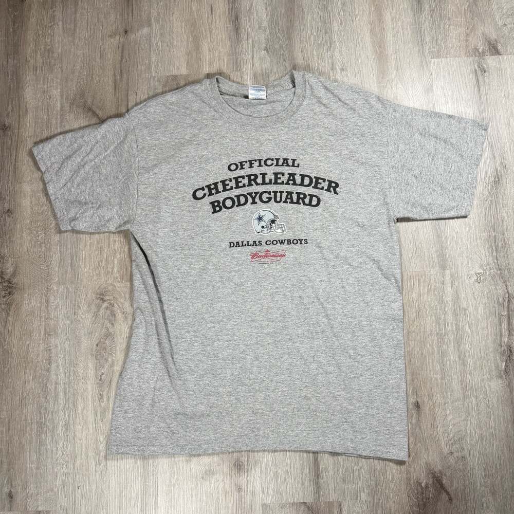 Mens Gildan Dallas Cowboys Budweiser Cheerleader Bodyguard T-Shirt Large